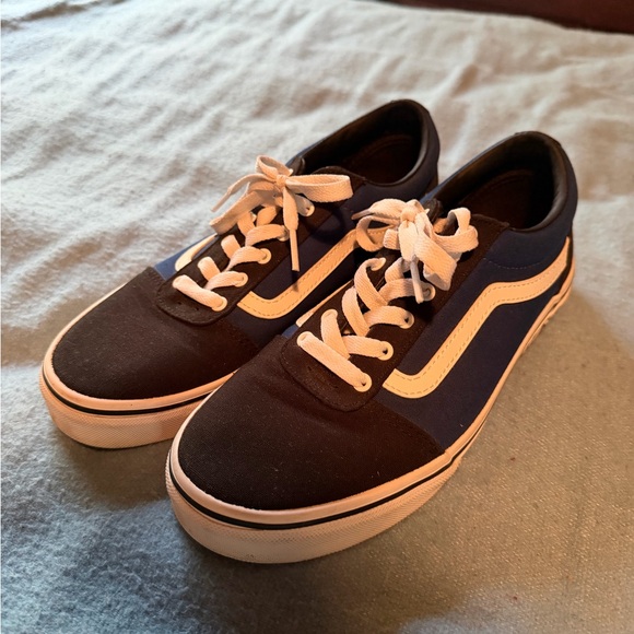 Vans Other - Van’s Off The Wall - Classic Low Top Skate Shoes